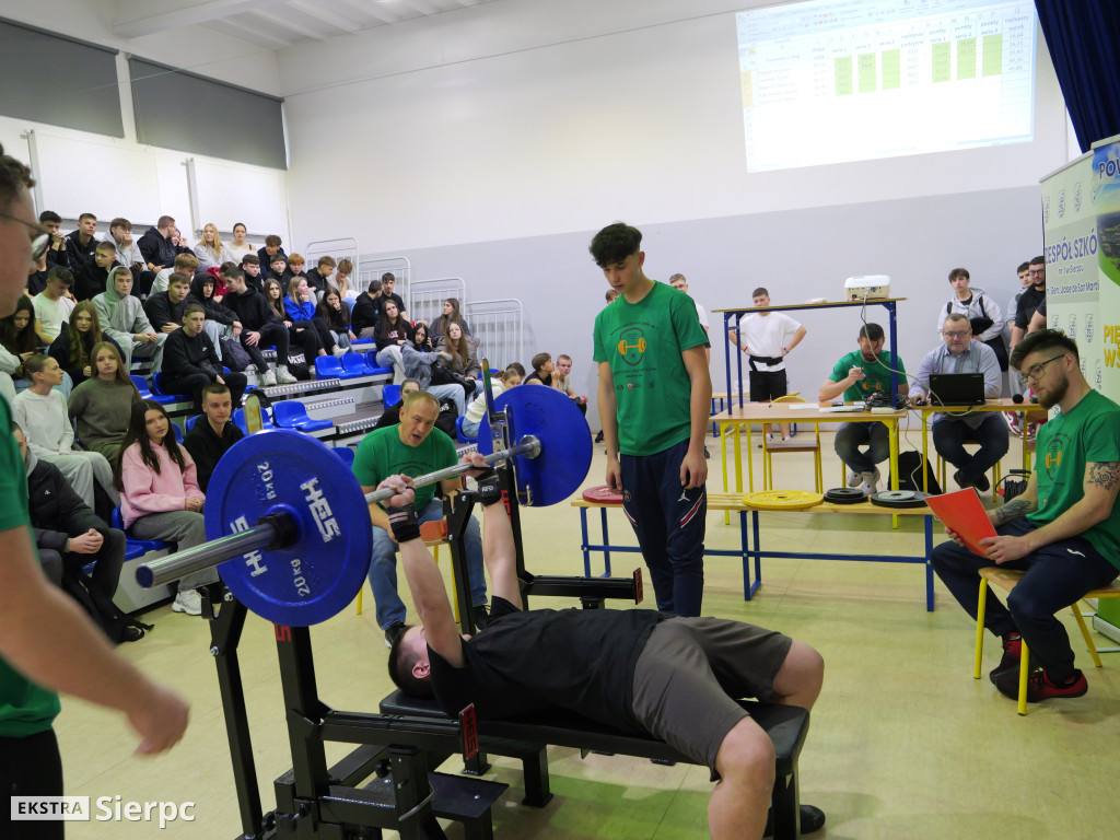 Mistrzostwa ZS nr 1 wyciskaniu sztangi leżąc