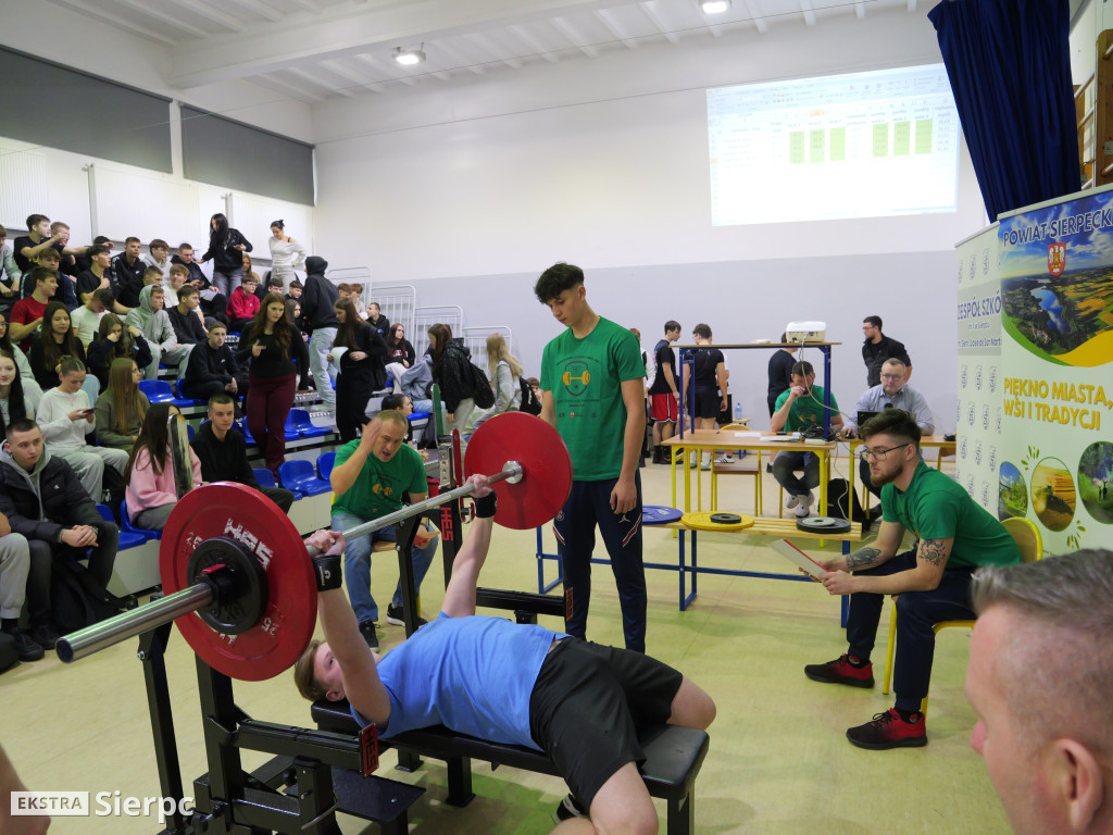 Mistrzostwa ZS nr 1 wyciskaniu sztangi leżąc
