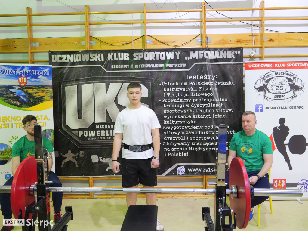 Mistrzostwa ZS nr 1 wyciskaniu sztangi leżąc