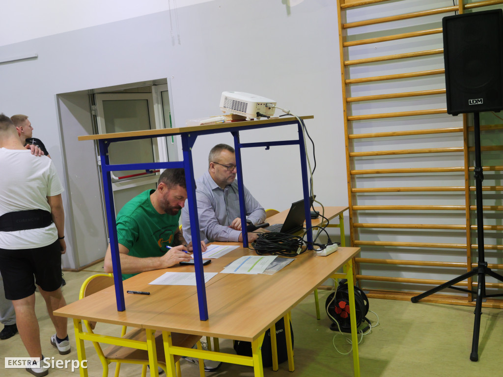 Mistrzostwa ZS nr 1 wyciskaniu sztangi leżąc