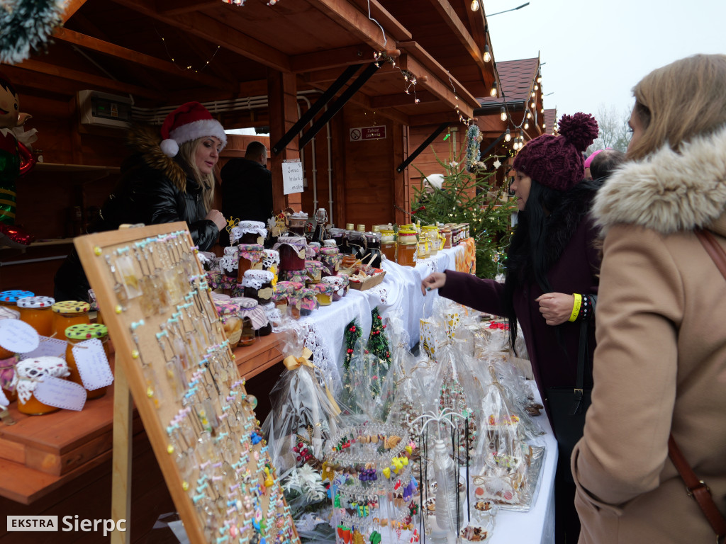Jarmark bożonarodzeniowy w skansenie