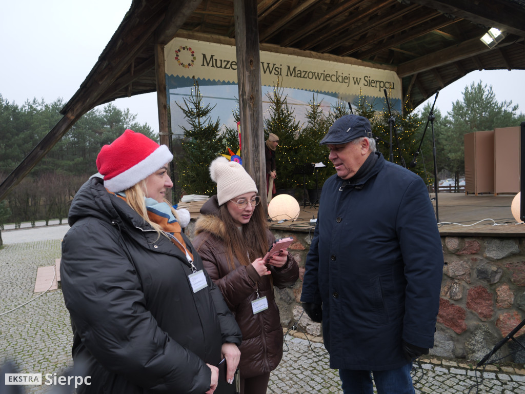 Jarmark bożonarodzeniowy w skansenie