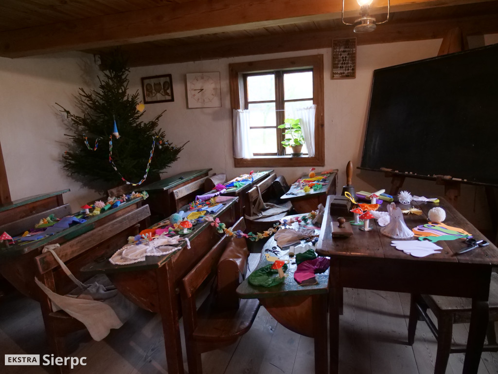 Jarmark bożonarodzeniowy w skansenie