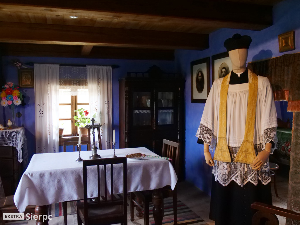 Jarmark bożonarodzeniowy w skansenie