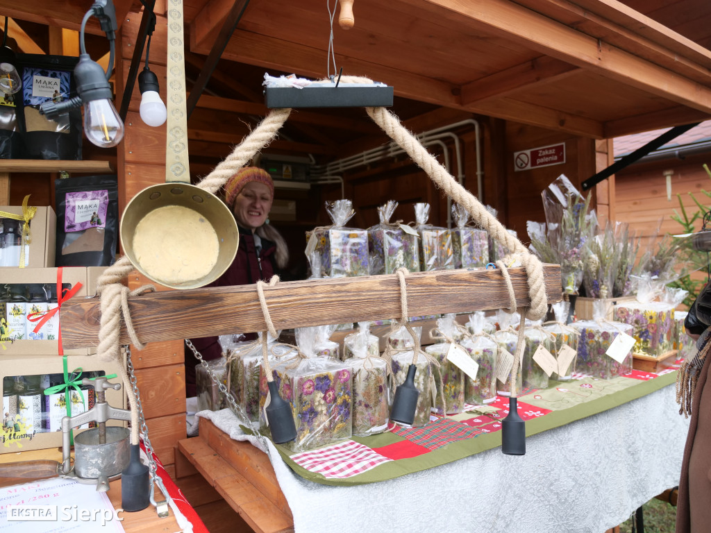 Jarmark bożonarodzeniowy w skansenie