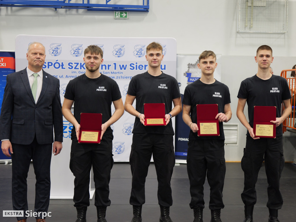 Ślubowanie i promocja klas policyjnych