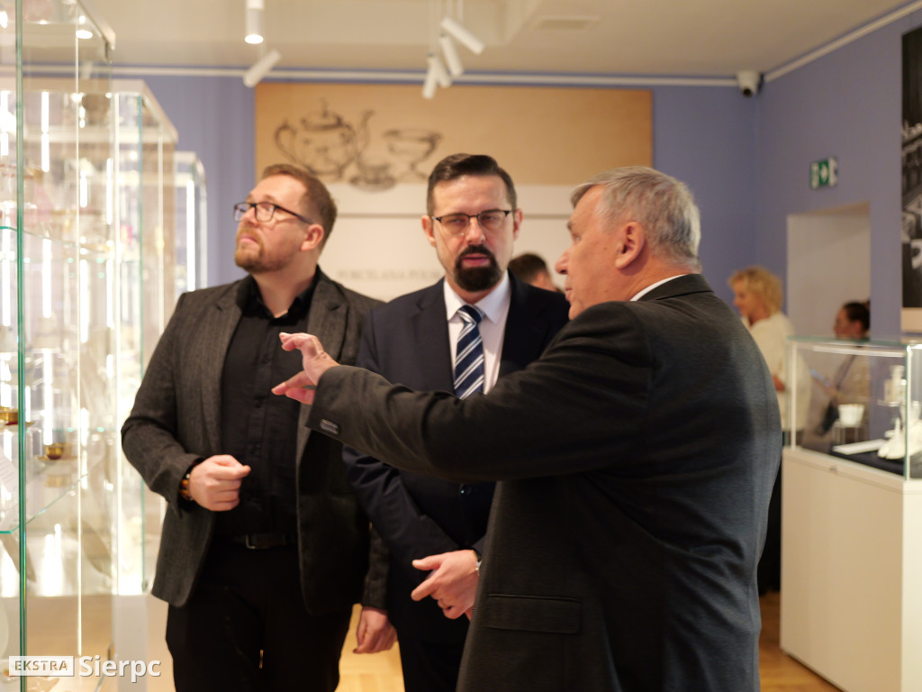 Wystawa ceramiki w sierpeckim ratuszu