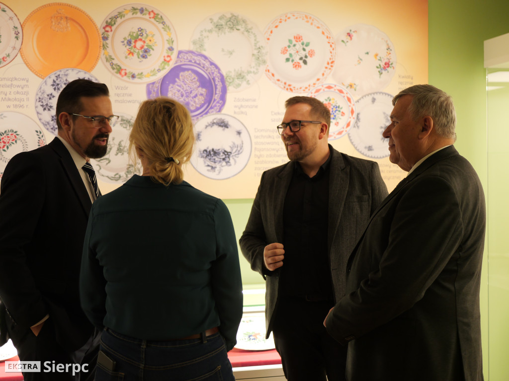 Wystawa ceramiki w sierpeckim ratuszu