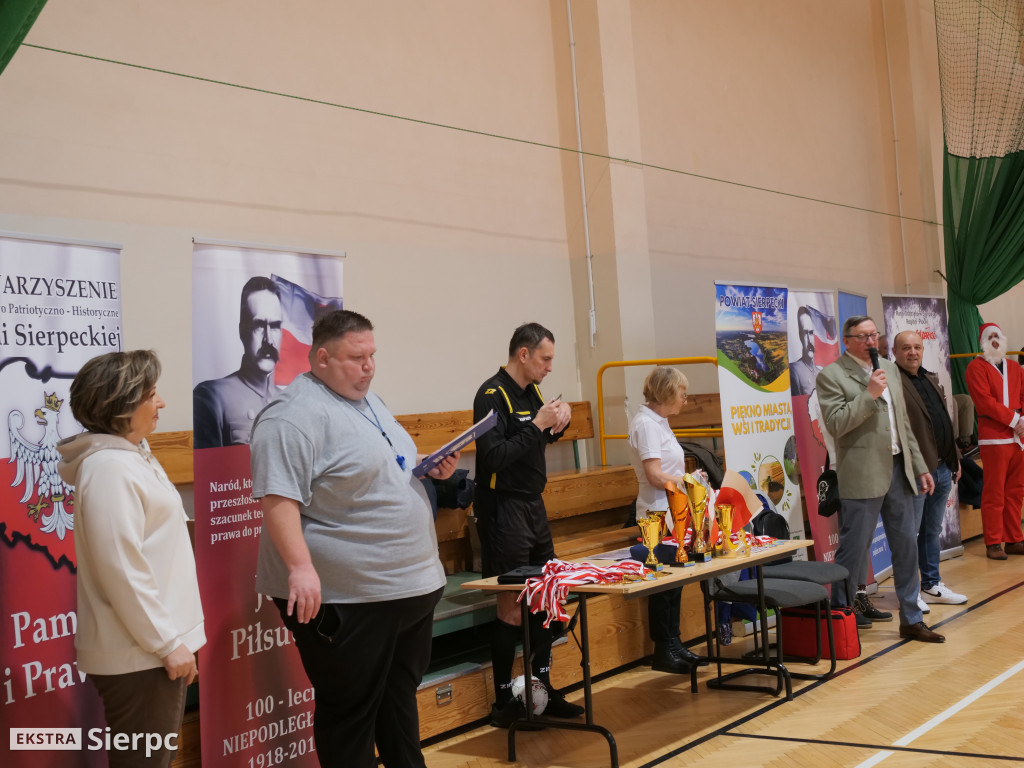 IV Świąteczny Turniej Piłki Nożnej