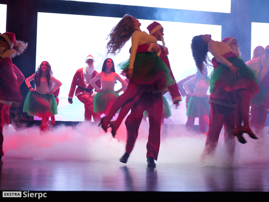 13 Świateczna Gala Art Dance cz. 1