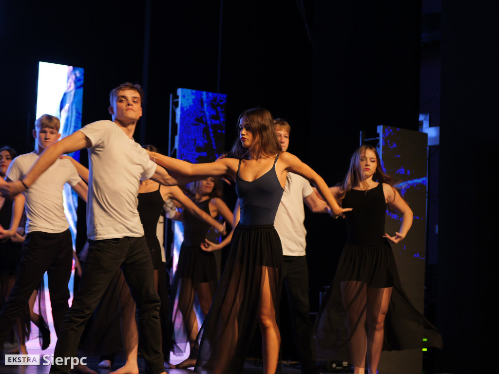 13 Świateczna Gala Art Dance cz. 1