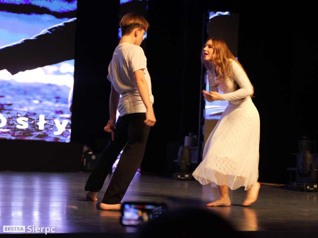 13 Świateczna Gala Art Dance cz. 1