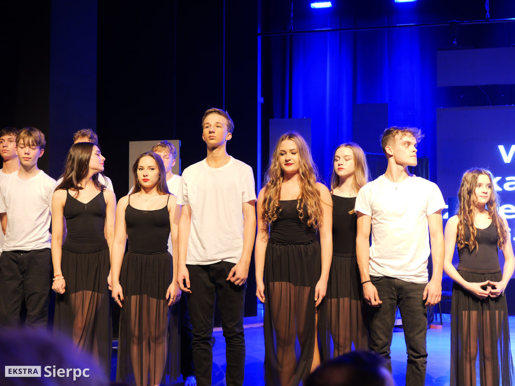 13 Świateczna Gala Art Dance cz. 1