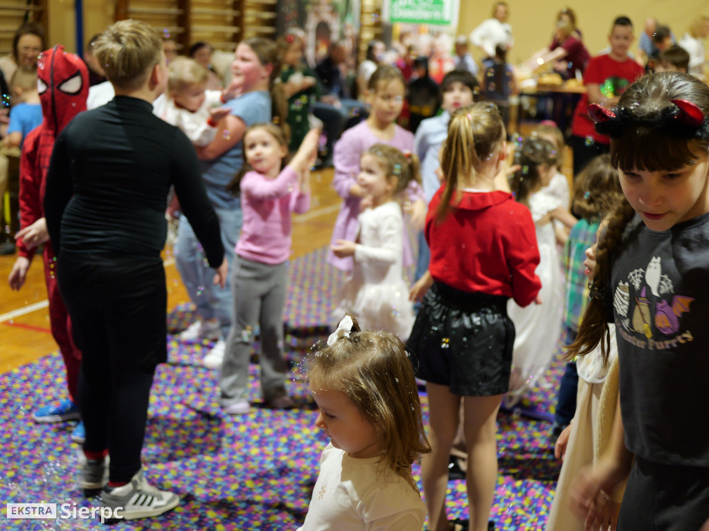 Choinka na Osiedlu nr 1 w Sierpcu