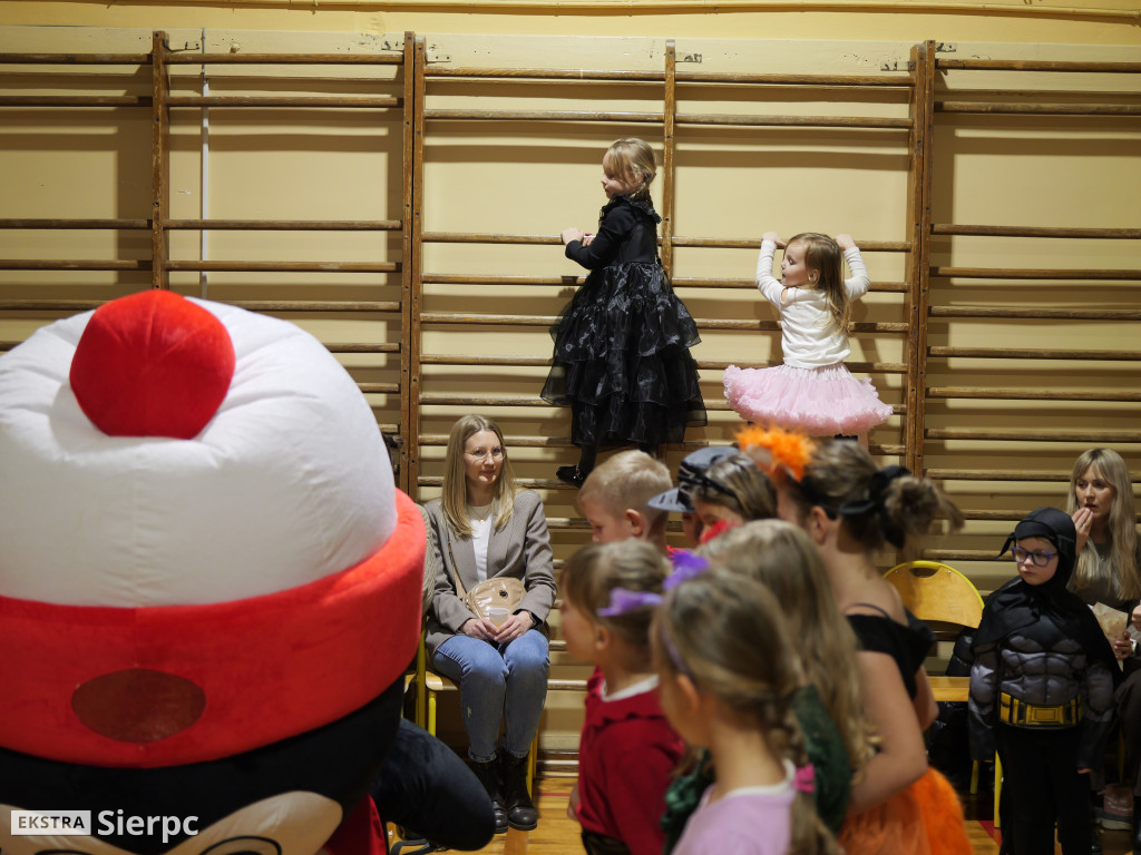 Choinka na Osiedlu nr 1 w Sierpcu