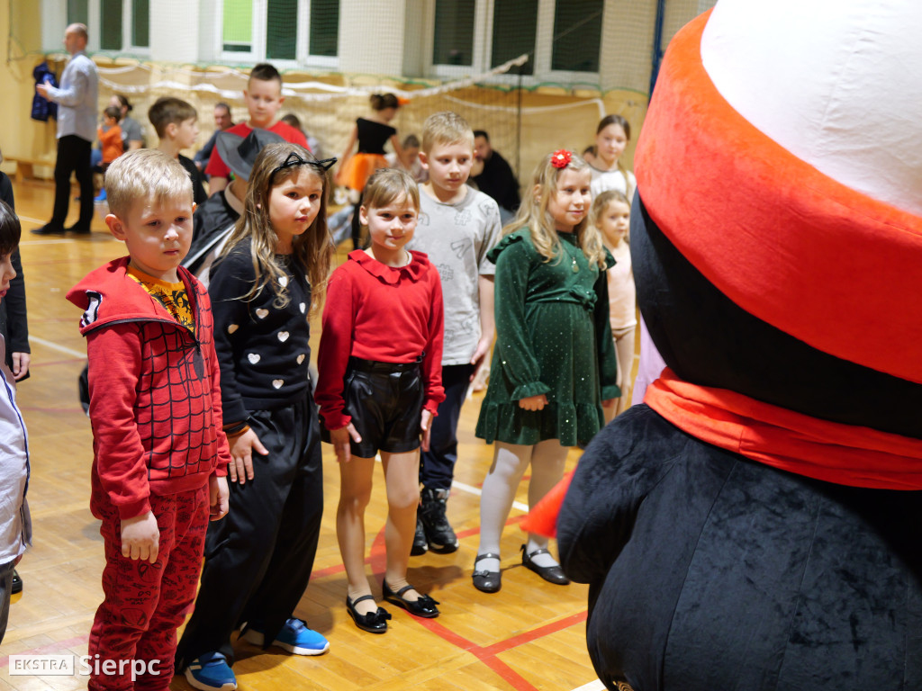 Choinka na Osiedlu nr 1 w Sierpcu