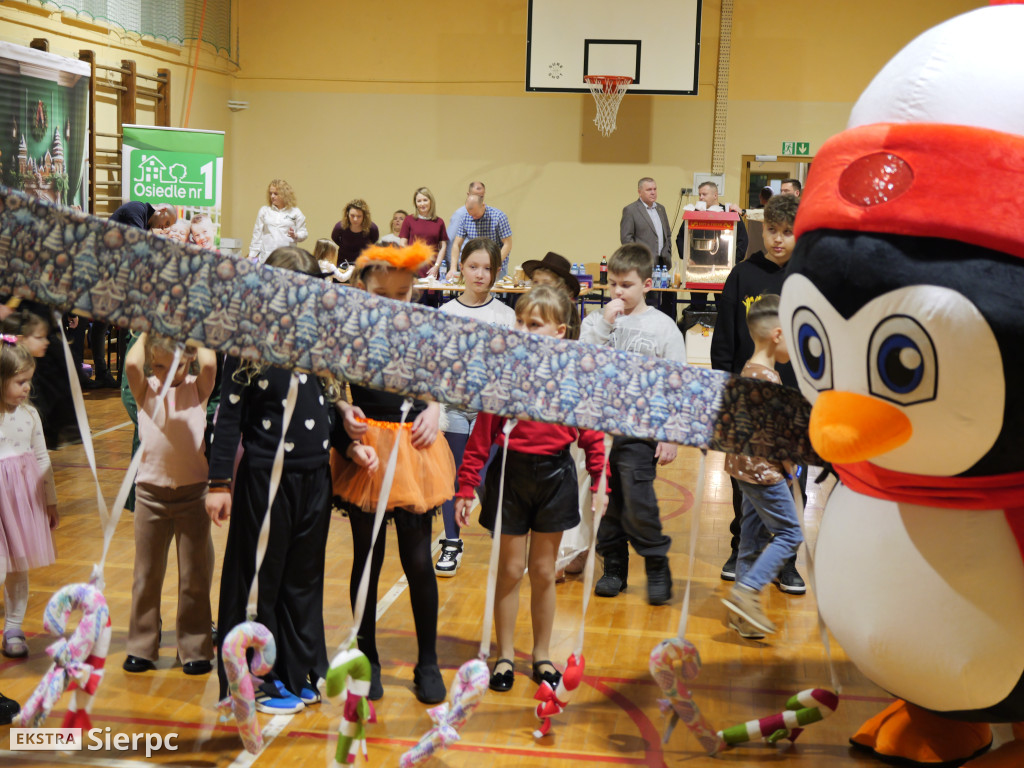 Choinka na Osiedlu nr 1 w Sierpcu