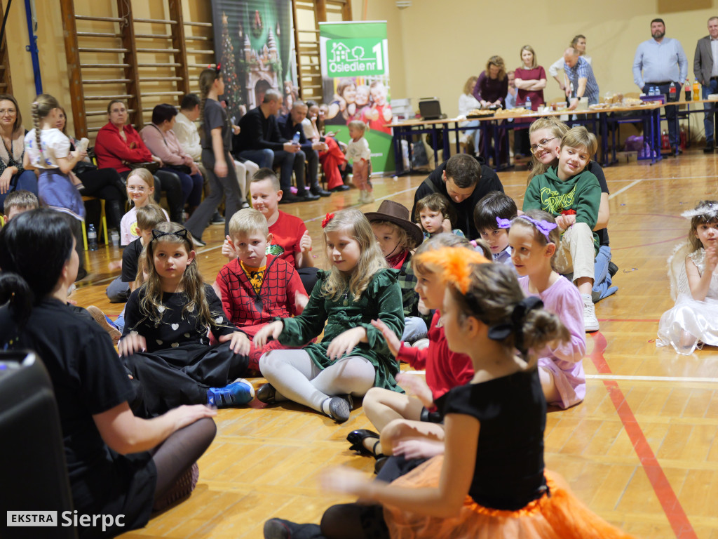 Choinka na Osiedlu nr 1 w Sierpcu