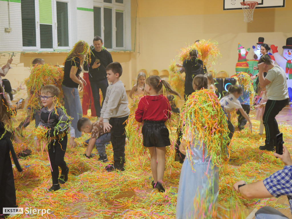 Choinka na Osiedlu nr 1 w Sierpcu