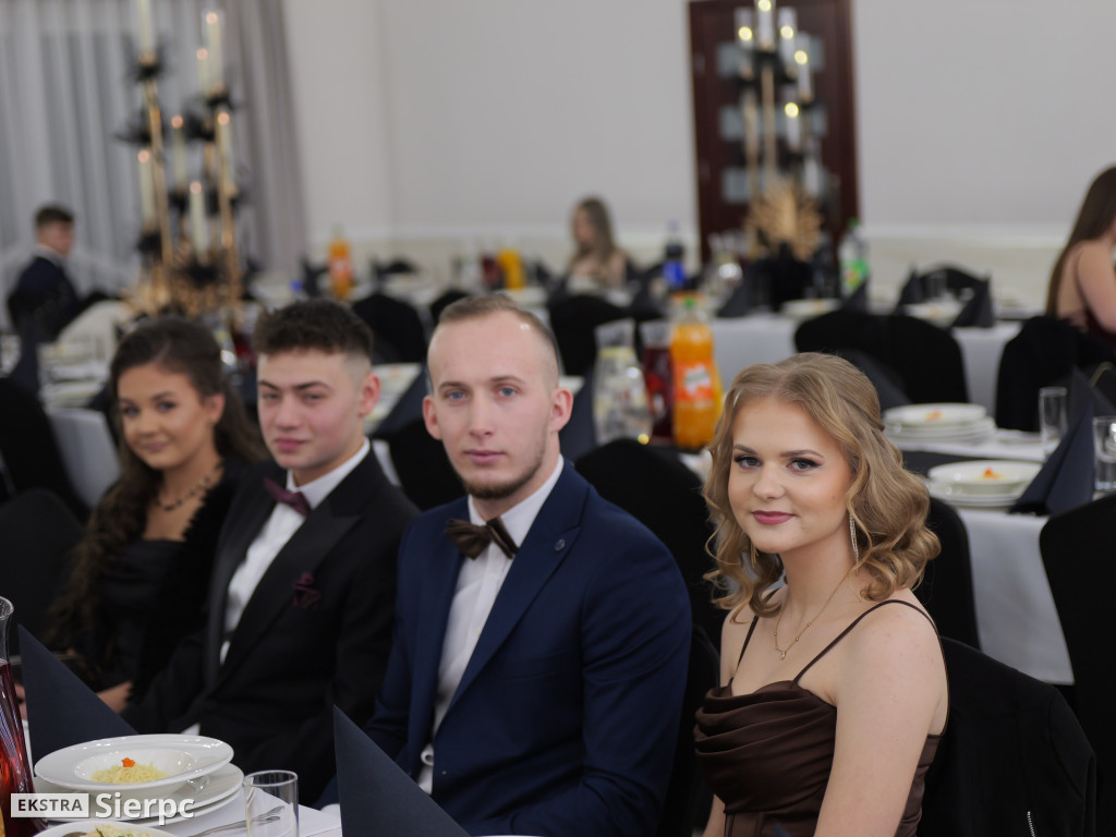 Studniówka z ZSCKR w Studzieńcu