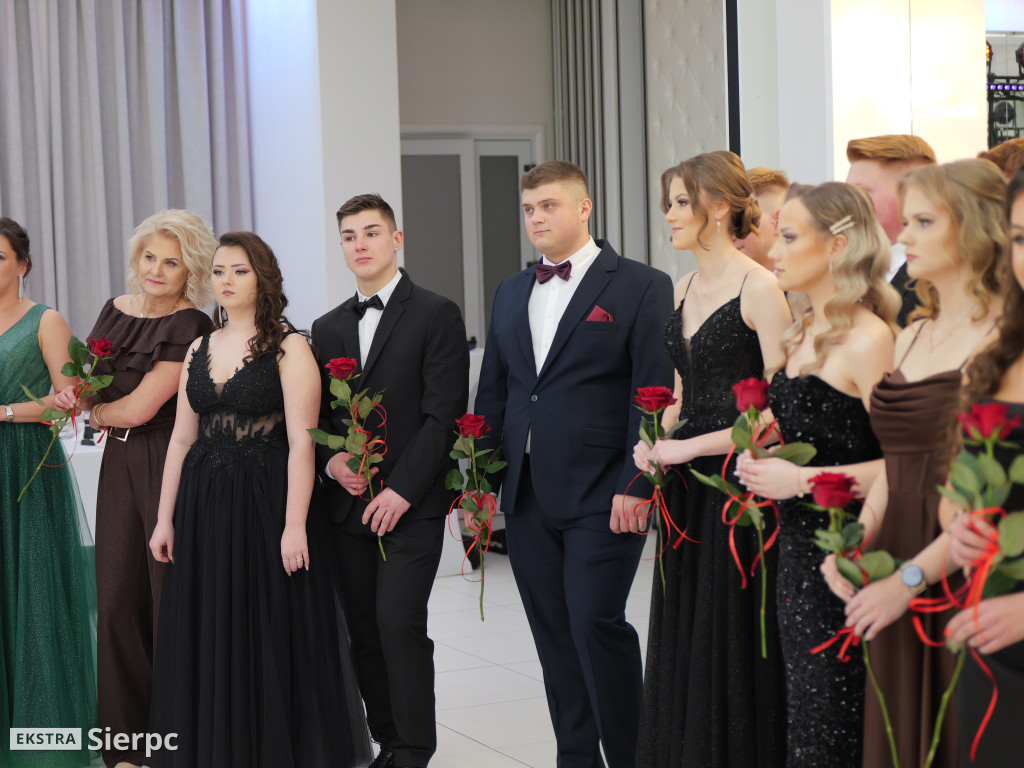 Studniówka z ZSCKR w Studzieńcu