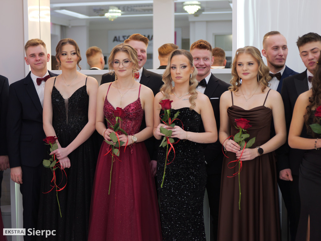 Studniówka z ZSCKR w Studzieńcu