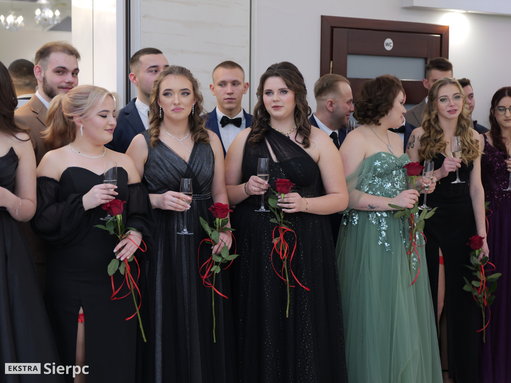 Studniówka z ZSCKR w Studzieńcu