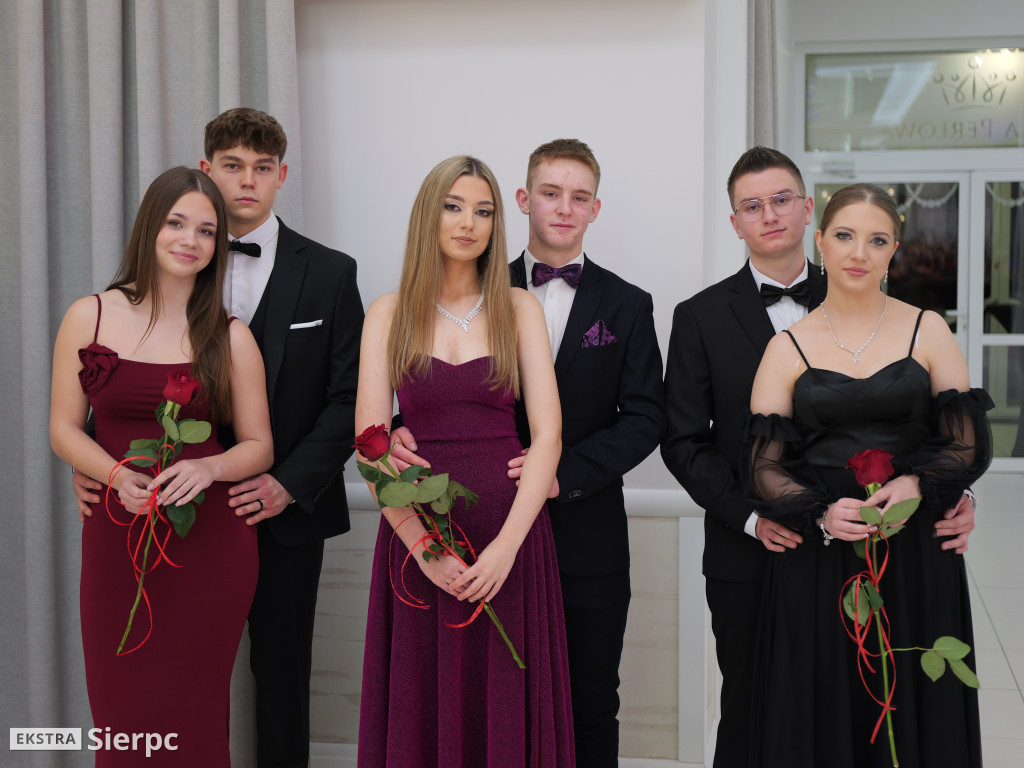 Studniówka z ZSCKR w Studzieńcu