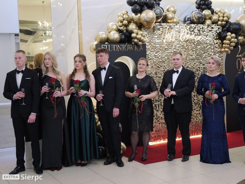 Studniówka z ZSCKR w Studzieńcu