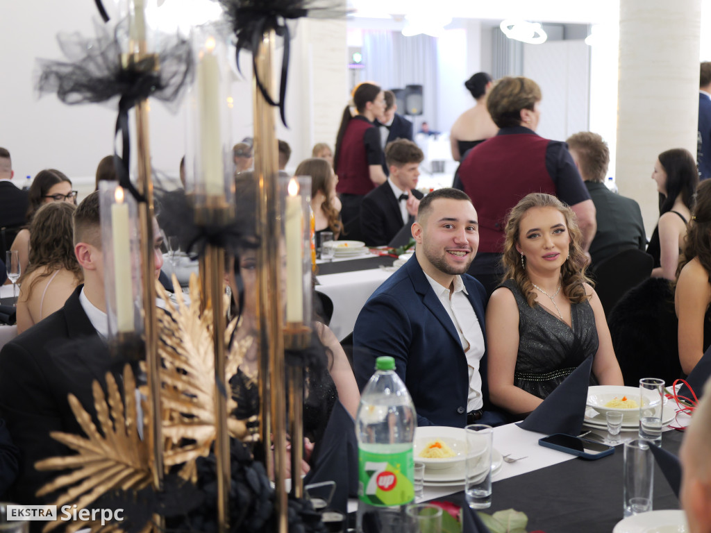 Studniówka z ZSCKR w Studzieńcu