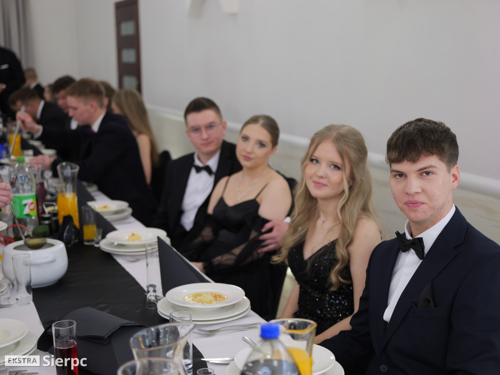 Studniówka z ZSCKR w Studzieńcu