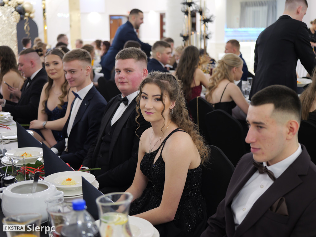 Studniówka z ZSCKR w Studzieńcu