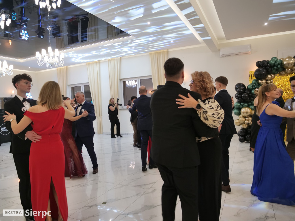 Studniówka ZSS w Zawidzu Kościelnym