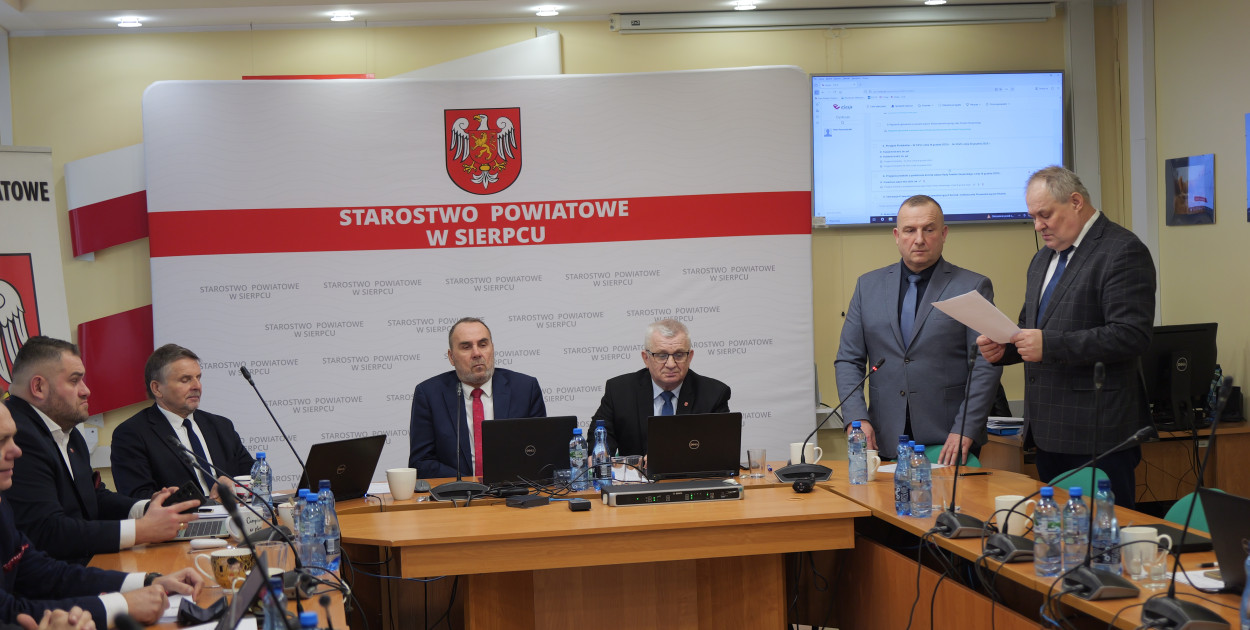 Sesja Rady Powiatu Sierpeckiego