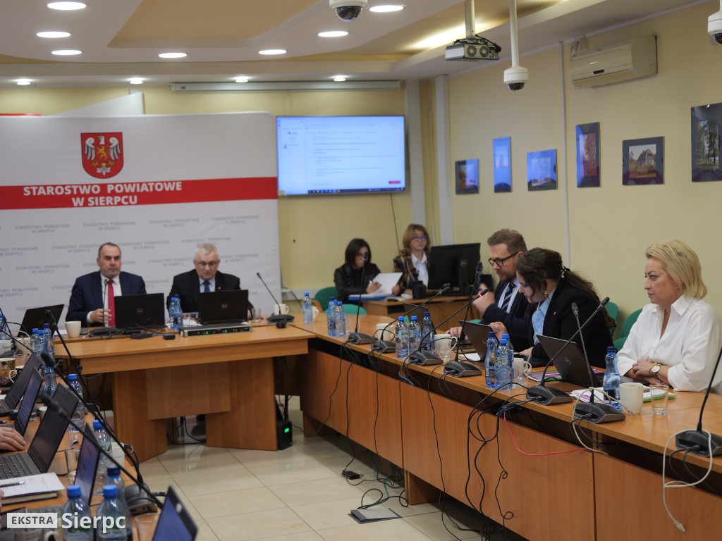 Sesja Rady Powiatu Sierpeckiego