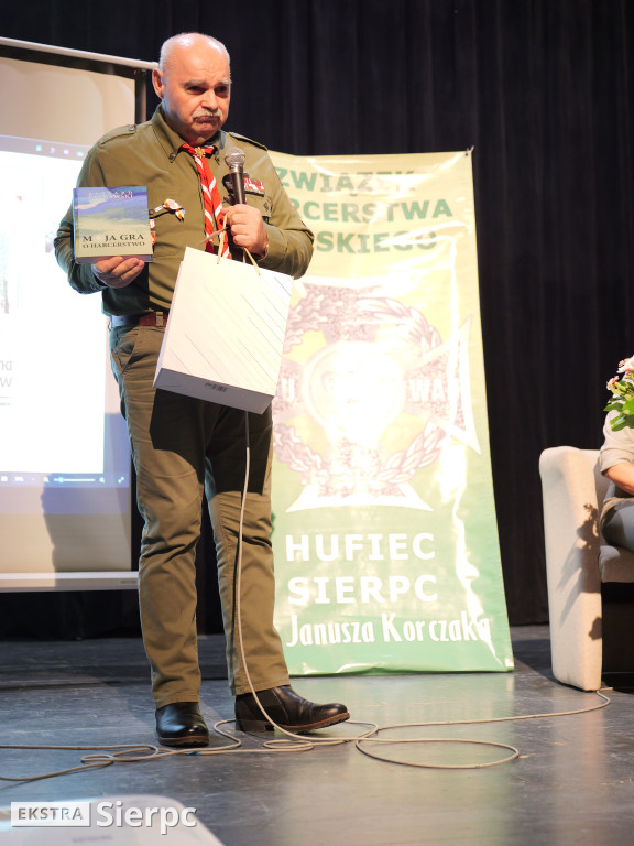 Książka  „Sylwetki komendantów Hufca ZHP Sierpc”