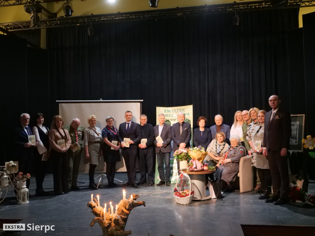 Książka  „Sylwetki komendantów Hufca ZHP Sierpc”