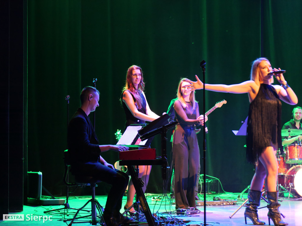 Koncert Kingi Rutkowskiej z zespołem