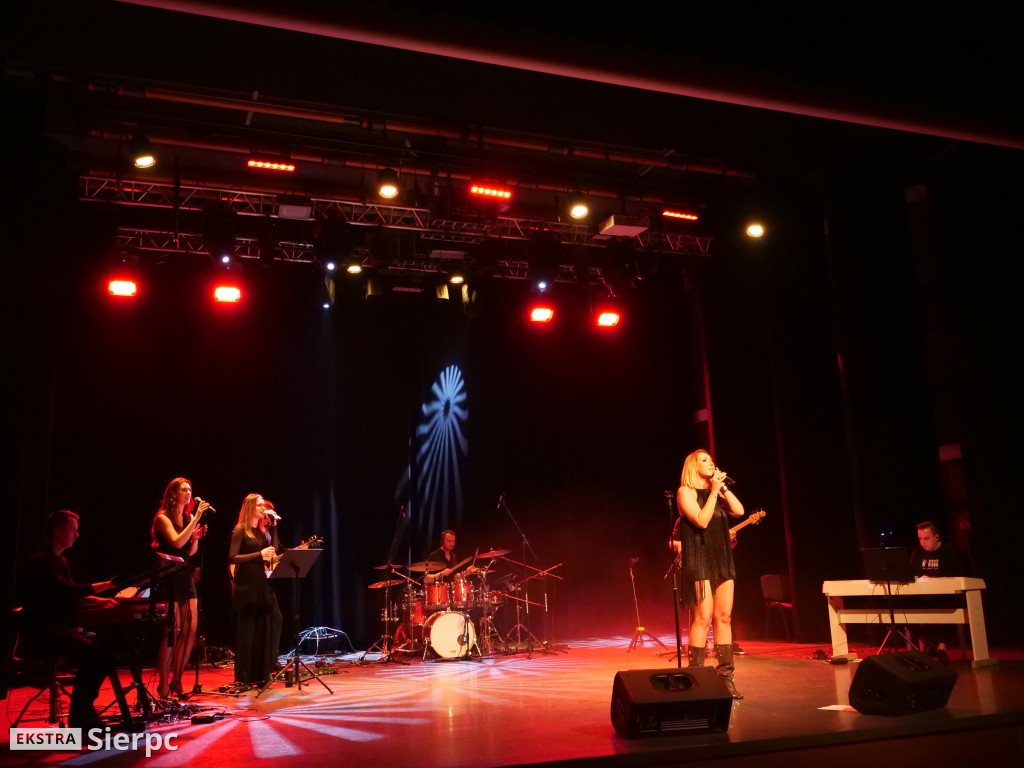 Koncert Kingi Rutkowskiej z zespołem