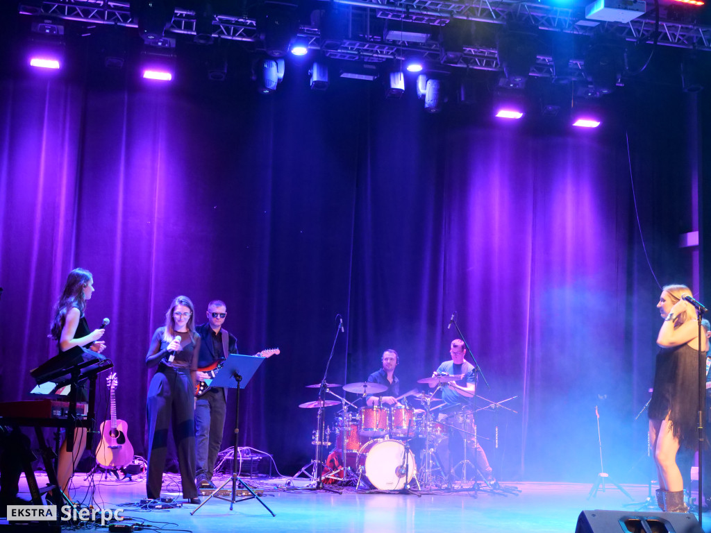 Koncert Kingi Rutkowskiej z zespołem