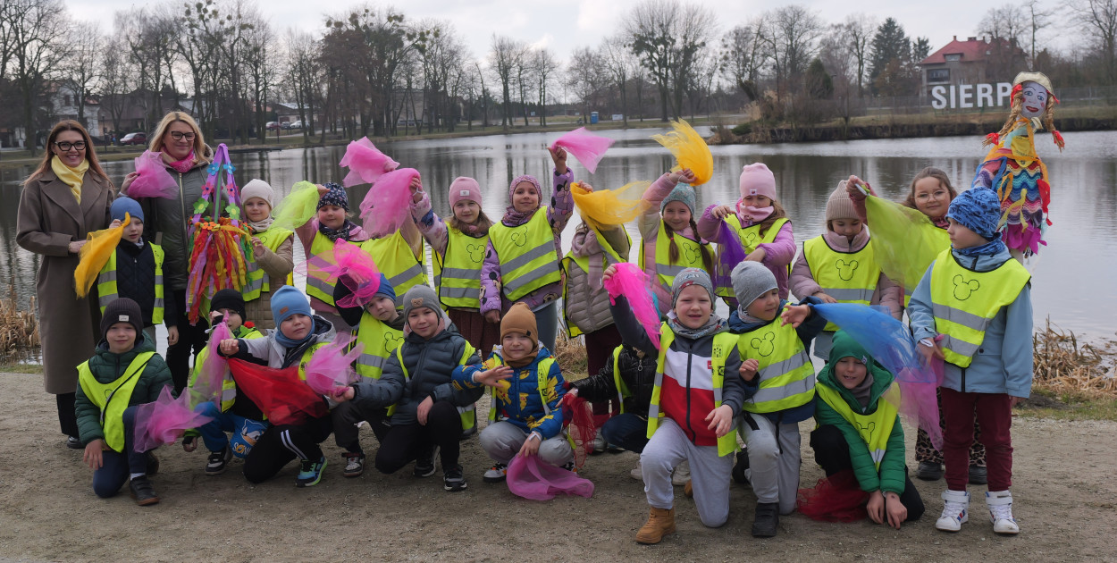 Przedszkolaki witają wiosnę
