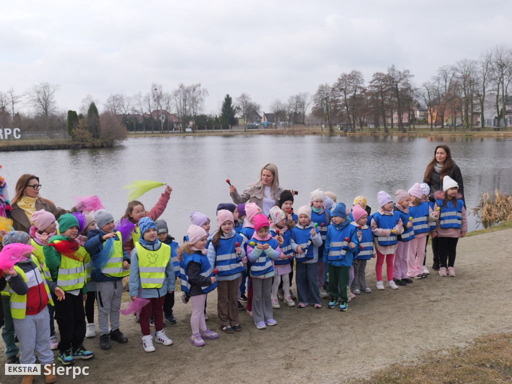 Przedszkolaki witają wiosnę