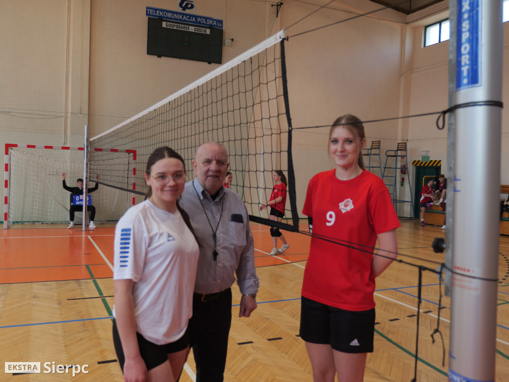 Turniej piłki siatkowej w Sierpcu