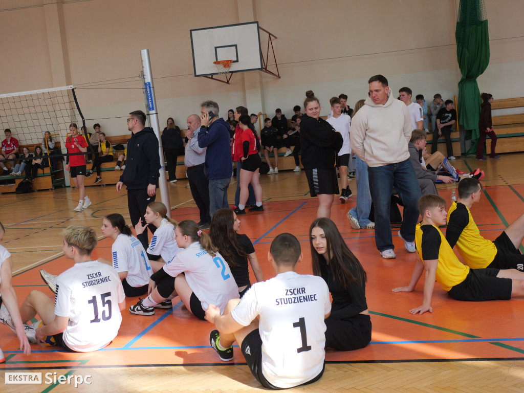 Turniej piłki siatkowej w Sierpcu