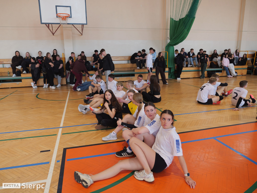 Turniej piłki siatkowej w Sierpcu