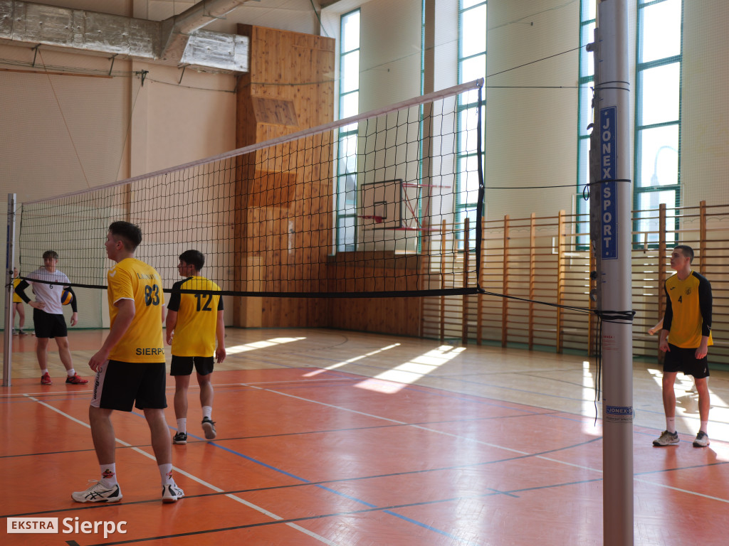 Turniej piłki siatkowej w Sierpcu