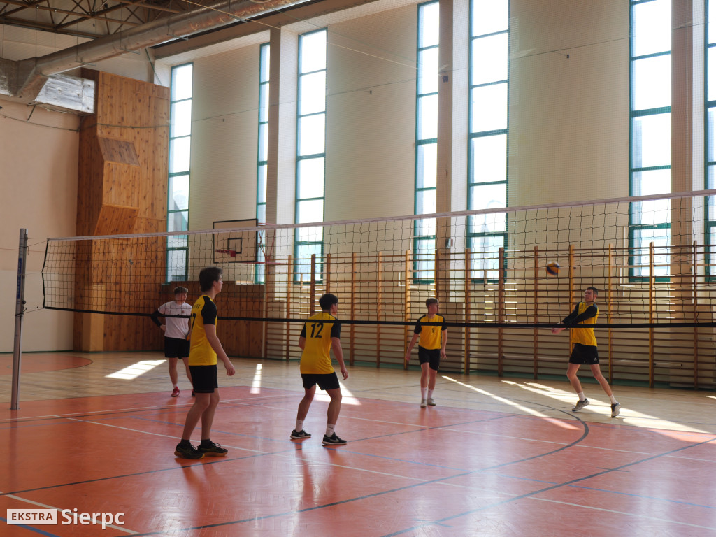 Turniej piłki siatkowej w Sierpcu