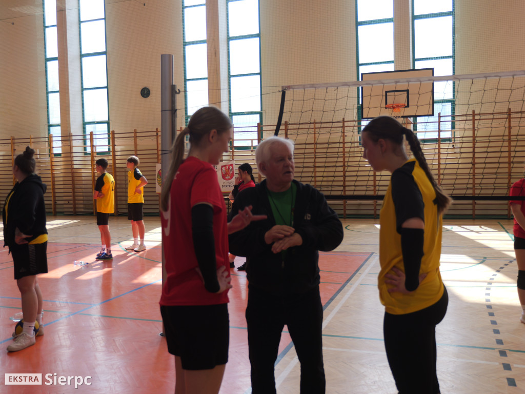 Turniej piłki siatkowej w Sierpcu