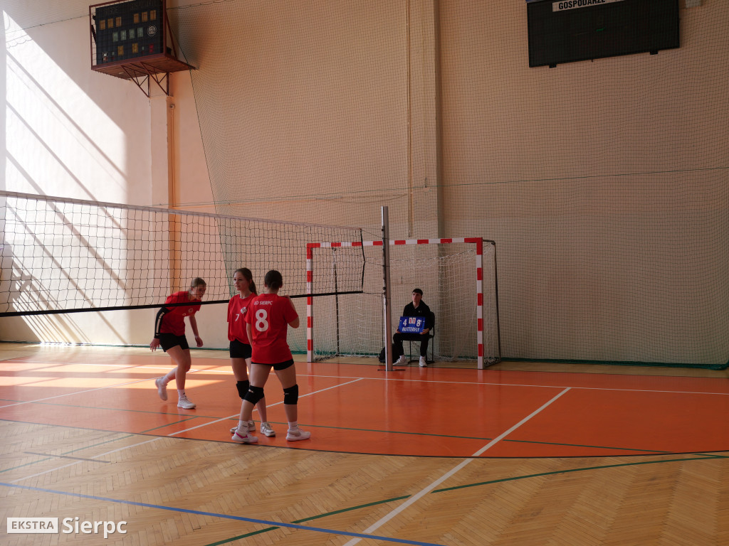 Turniej piłki siatkowej w Sierpcu