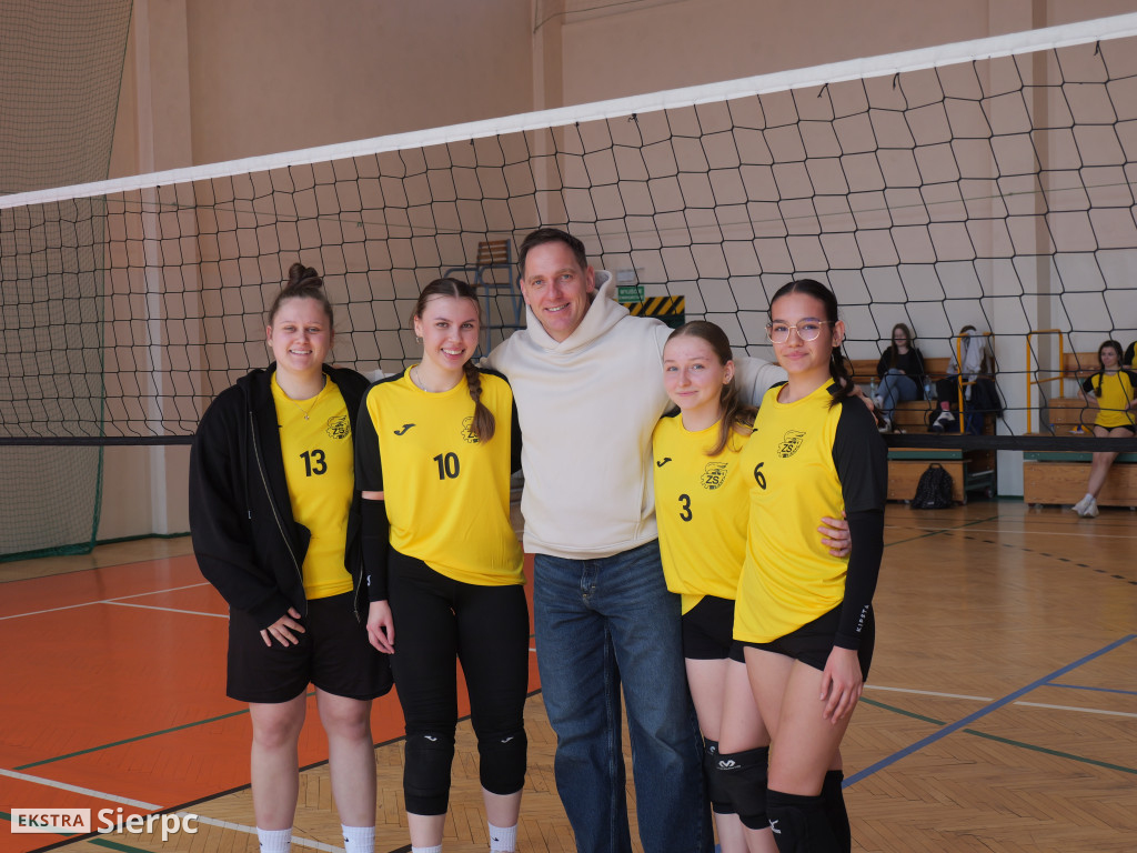 Turniej piłki siatkowej w Sierpcu